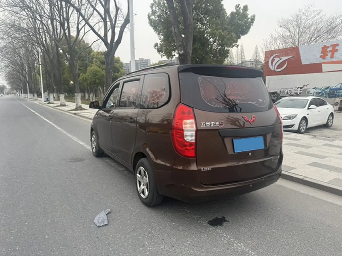 2018 WuLing HongGuang 1.2L 82HP L4 5MT,autocango,china used car exporter,china ev exporter,chinese used car exporter,chinese used ev exporter