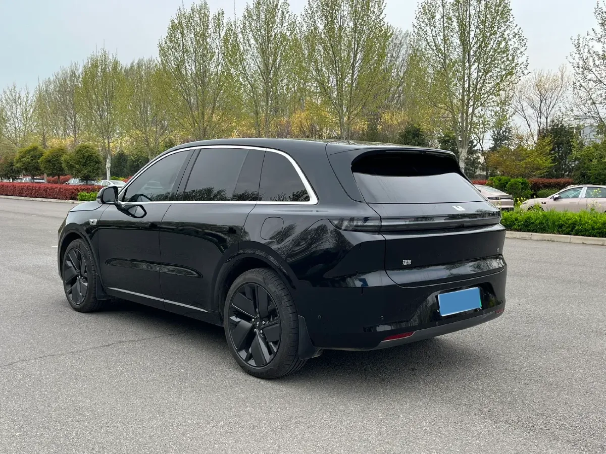 2025 Li L6 Range Extended 154HP L4 REEV,autocango,china used car exporter,china ev exporter,chinese used car exporter,chinese used ev exporter