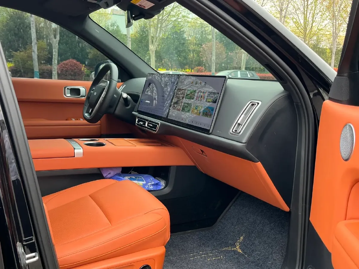 2025 Li L6 Range Extended 154HP L4 REEV,autocango,china used car exporter,china ev exporter,chinese used car exporter,chinese used ev exporter