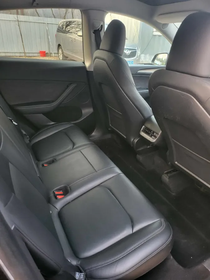 2022 Tesla Model Y BEV 60KWH,autocango,china used car exporter,china ev exporter,chinese used car exporter,chinese used ev exporter