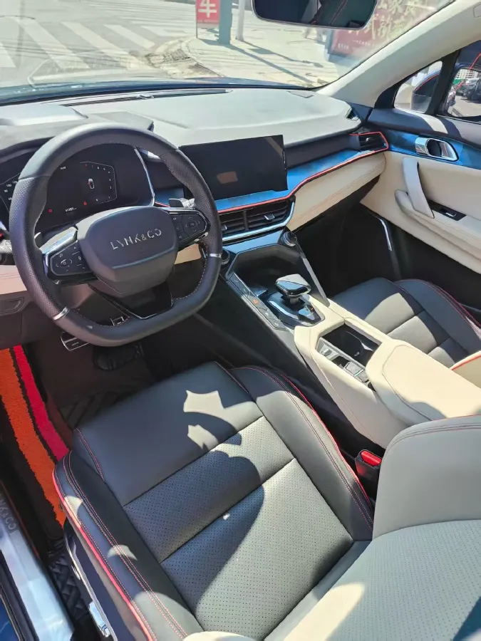 2020 LYNK&CO 06 1.5T 177HP L3 7DCT,autocango,china used car exporter,china ev exporter,chinese used car exporter,chinese used ev exporter