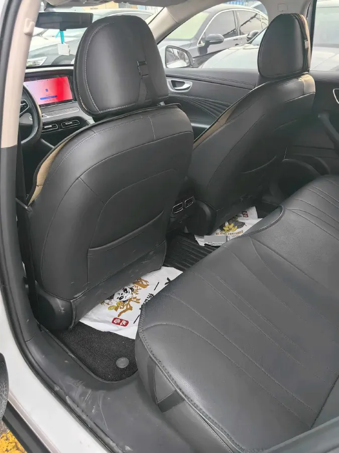 2025 Roewe D7 1.5L 112HP L4 1DHT PHEV 19.7KWH,autocango,china used car exporter,china ev exporter,chinese used car exporter,chinese used ev exporter