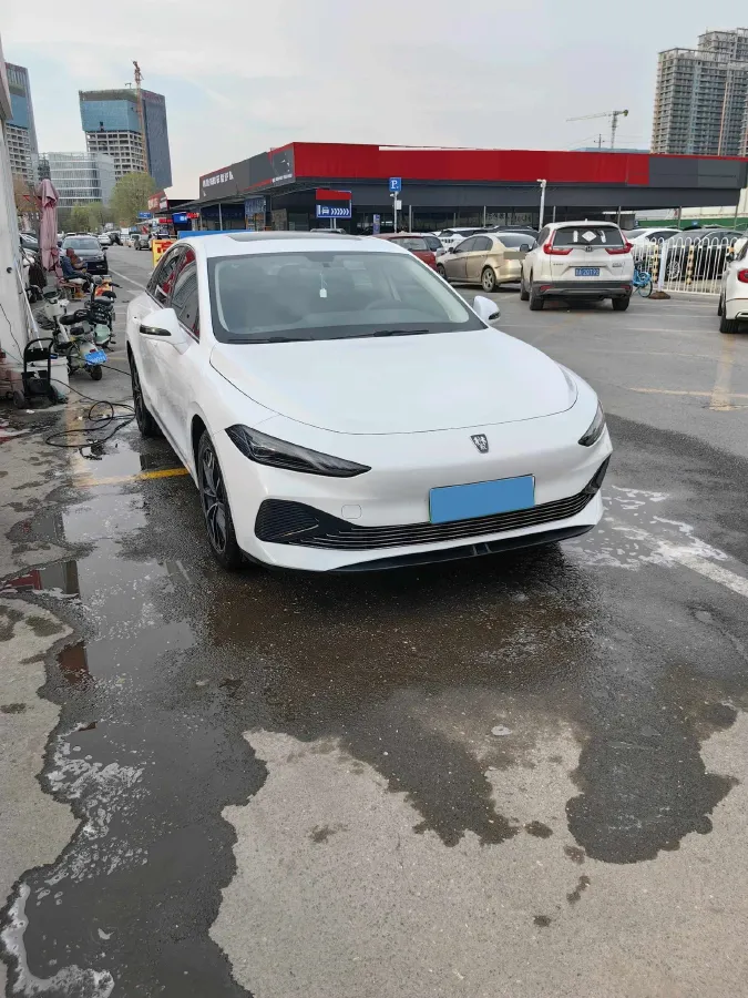 2025 Roewe D7 1.5L 112HP L4 1DHT PHEV 19.7KWH,autocango,china used car exporter,china ev exporter,chinese used car exporter,chinese used ev exporter