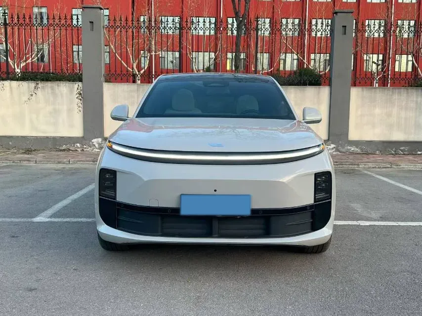2024 Li L6 Range Extended 154HP L4 REEV 36.8KWH,autocango,china used car exporter,china ev exporter,chinese used car exporter,chinese used ev exporter