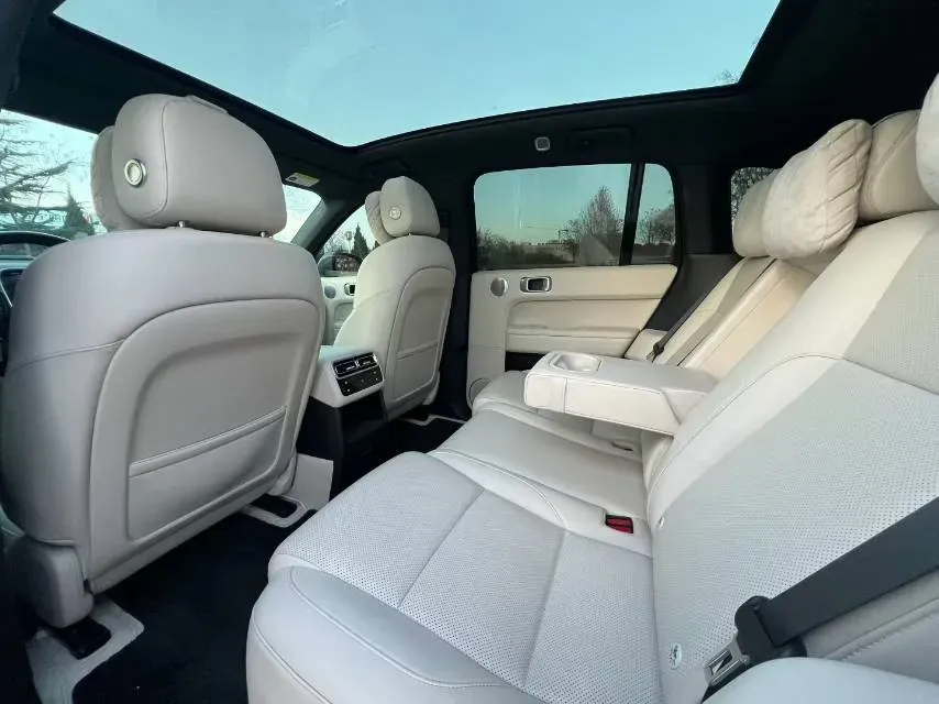 2024 Li L6 Range Extended 154HP L4 REEV 36.8KWH,autocango,china used car exporter,china ev exporter,chinese used car exporter,chinese used ev exporter