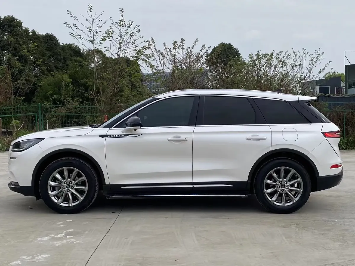 2021 Lincoln Corsair 2.0T 245HP L4 8AT,autocango,china used car exporter,china ev exporter,chinese used car exporter,chinese used ev exporter