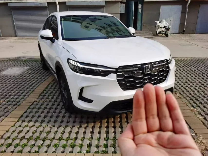 2023 Honda HR-V 1.5T 182HP L4 CVT,autocango,china used car exporter,china ev exporter,chinese used car exporter,chinese used ev exporter