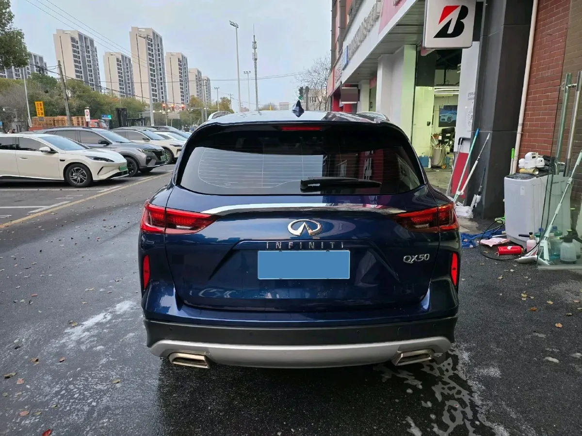 2020 Infiniti QX50 2.0T 245HP L4 CVT,autocango,china used car exporter,china ev exporter,chinese used car exporter,chinese used ev exporter