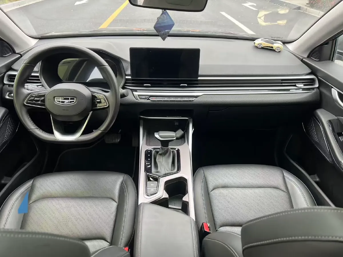 2022 Geely Emgrand 1.5L 114HP L4 CVT,autocango,china used car exporter,china ev exporter,chinese used car exporter,chinese used ev exporter