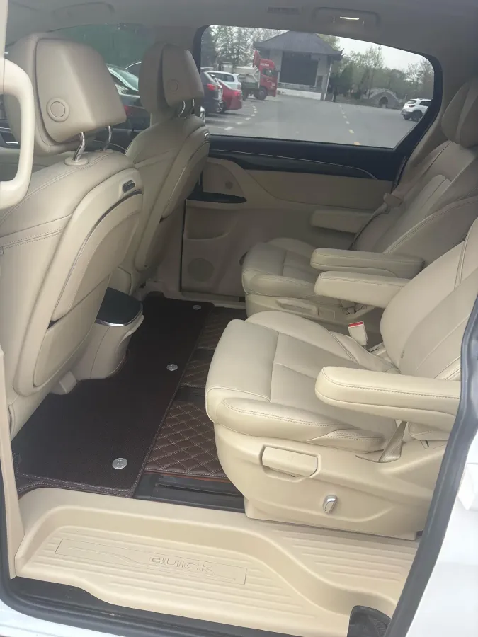 2023 Buick GL8 2.0T 237HP L4 9AT,autocango,china used car exporter,china ev exporter,chinese used car exporter,chinese used ev exporter