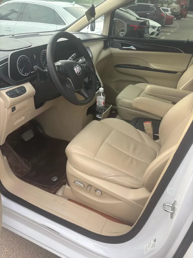 2023 Buick GL8 2.0T 237HP L4 9AT,autocango,china used car exporter,china ev exporter,chinese used car exporter,chinese used ev exporter