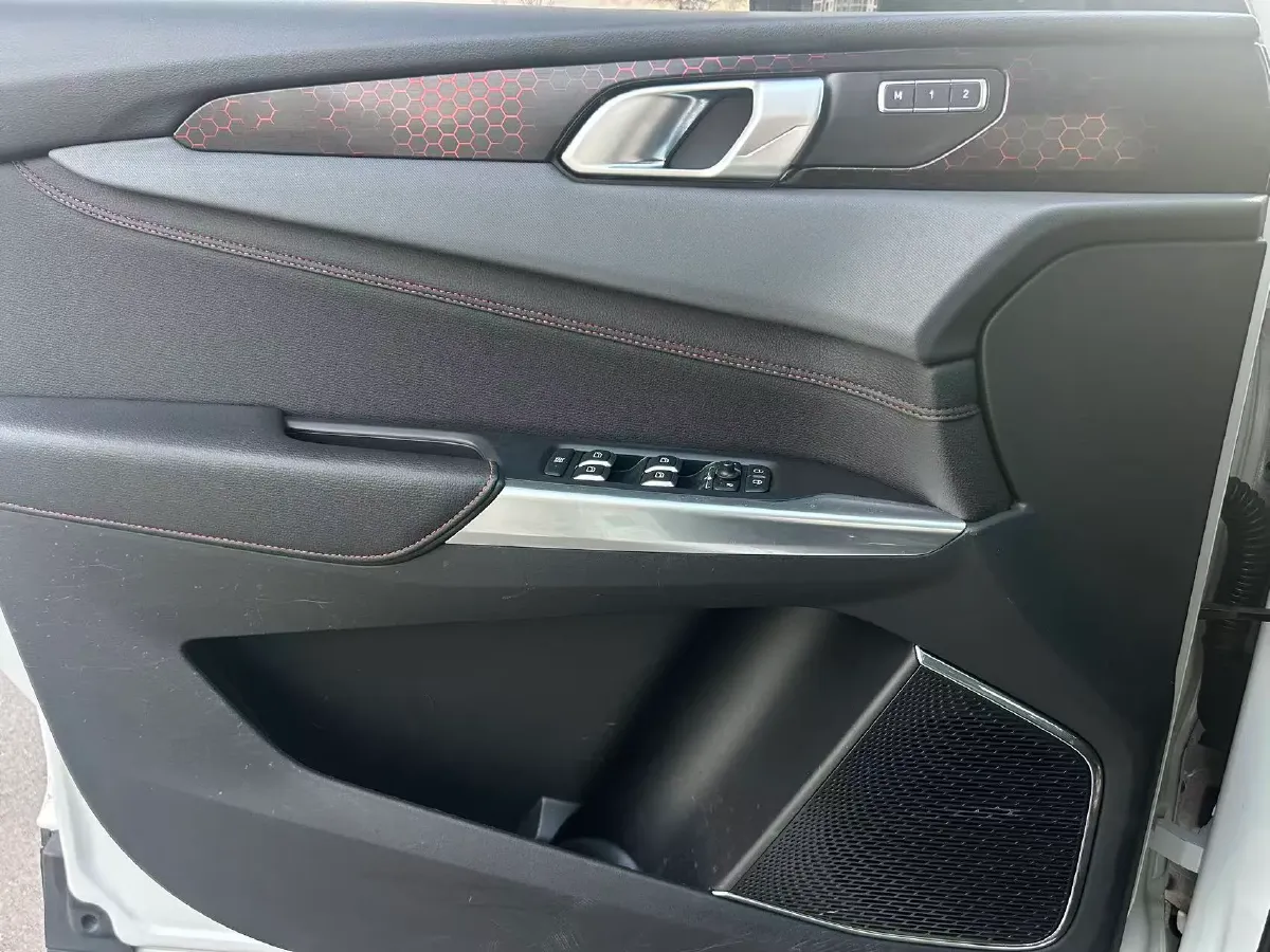 2017 Foton Sauvana 2.0T 218HP L4 6AT,autocango,china used car exporter,china ev exporter,chinese used car exporter,chinese used ev exporter