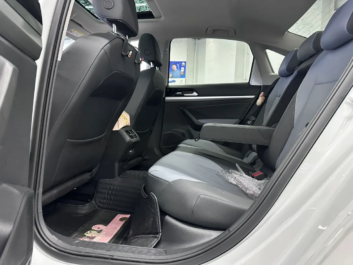 2024 Volkswagen Lavida 1.5L 110HP L4 6AT,autocango,china used car exporter,china ev exporter,chinese used car exporter,chinese used ev exporter