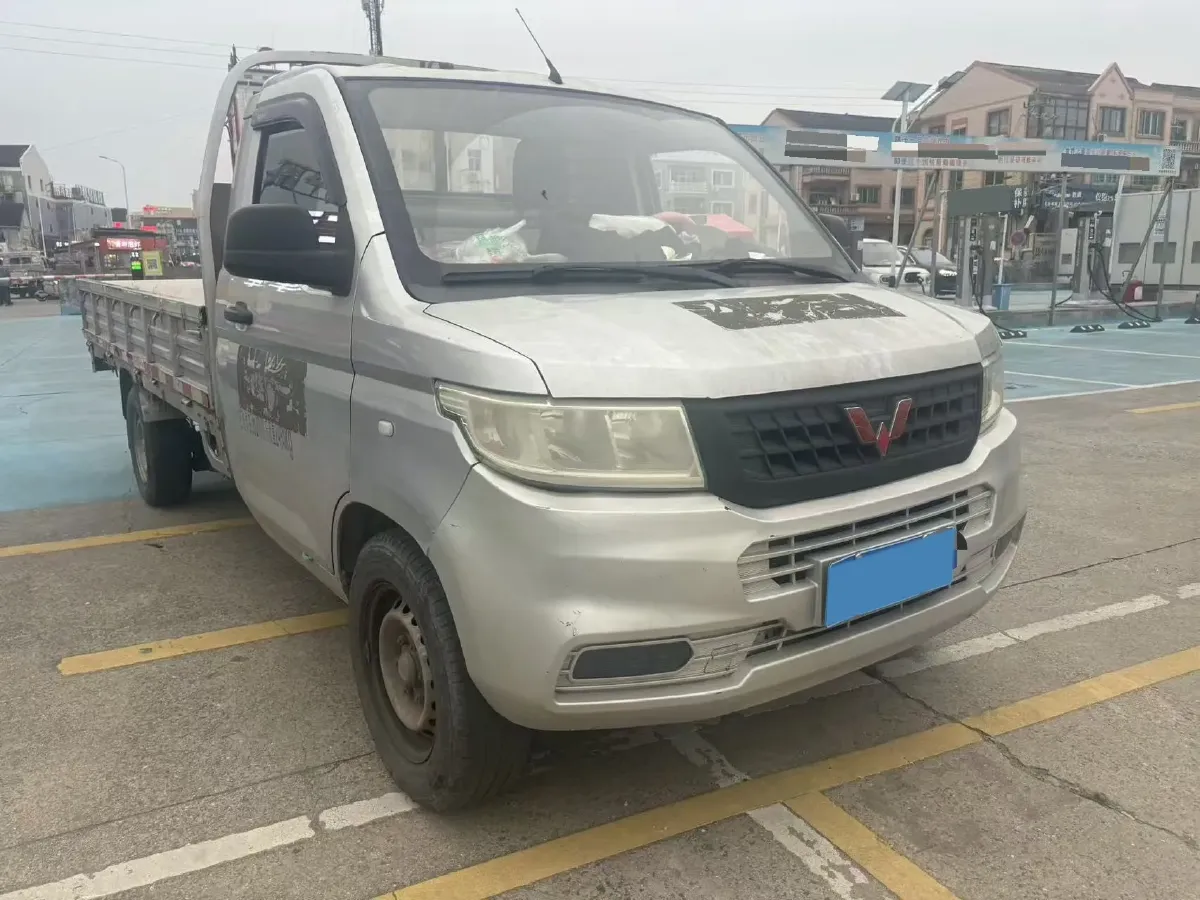 2022 WuLing RongGuang New Truck 1.5L 102HP L4 5MT,autocango,china used car exporter,china ev exporter,chinese used car exporter,chinese used ev exporter
