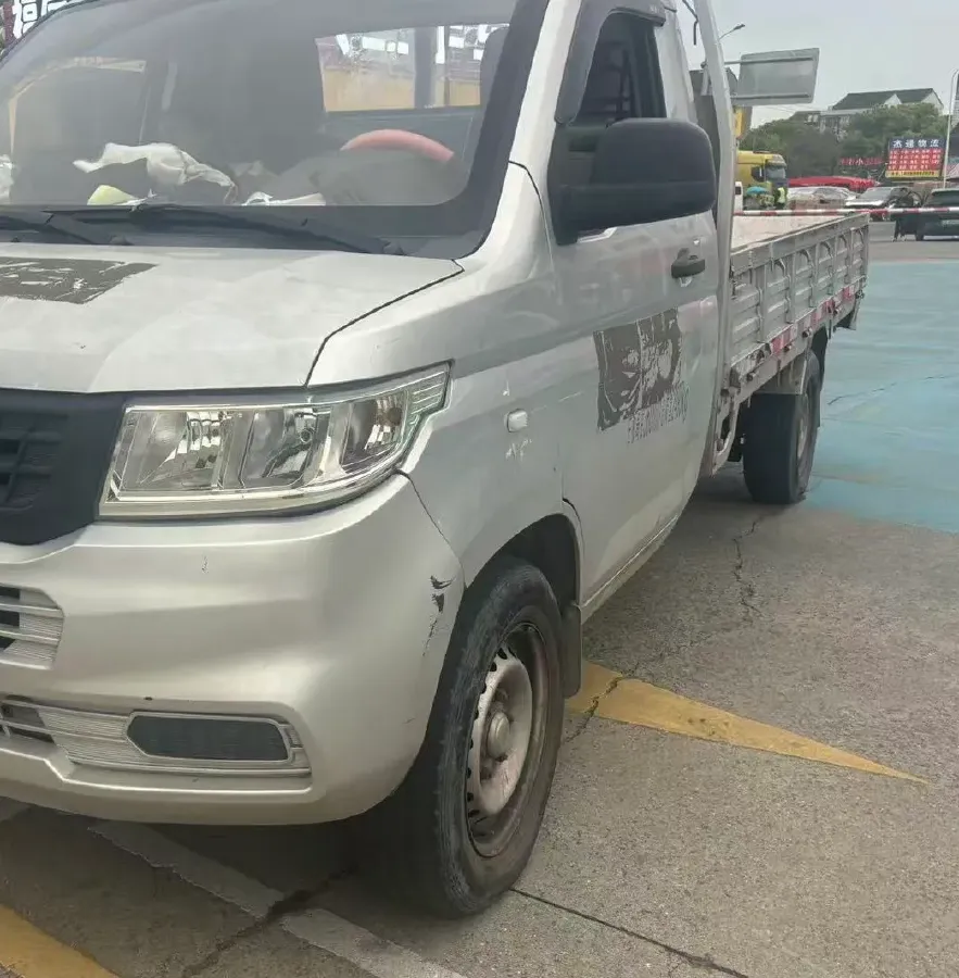 2022 WuLing RongGuang New Truck 1.5L 102HP L4 5MT,autocango,china used car exporter,china ev exporter,chinese used car exporter,chinese used ev exporter