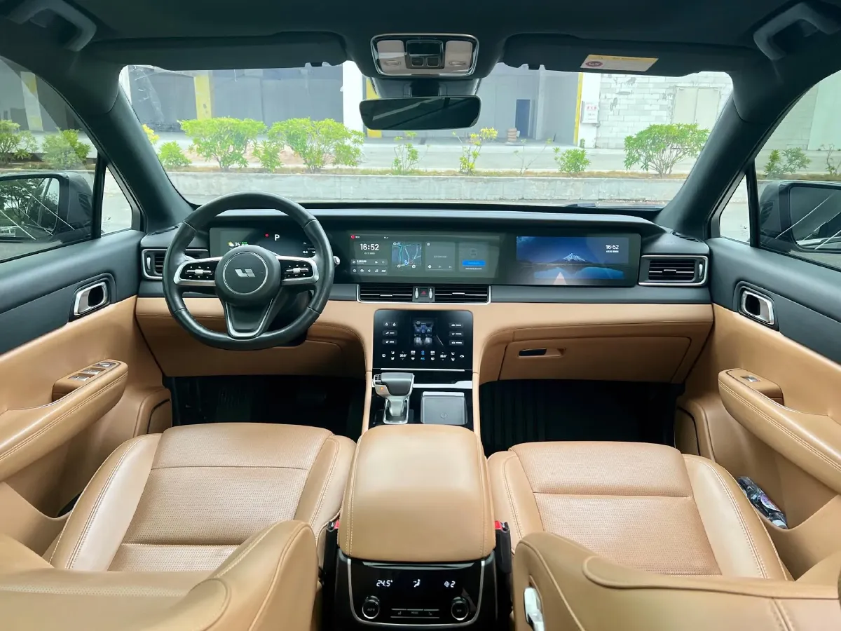 2021 Li ONE Range Extended 131HP REEV 40.5KWH,autocango,china used car exporter,china ev exporter,chinese used car exporter,chinese used ev exporter