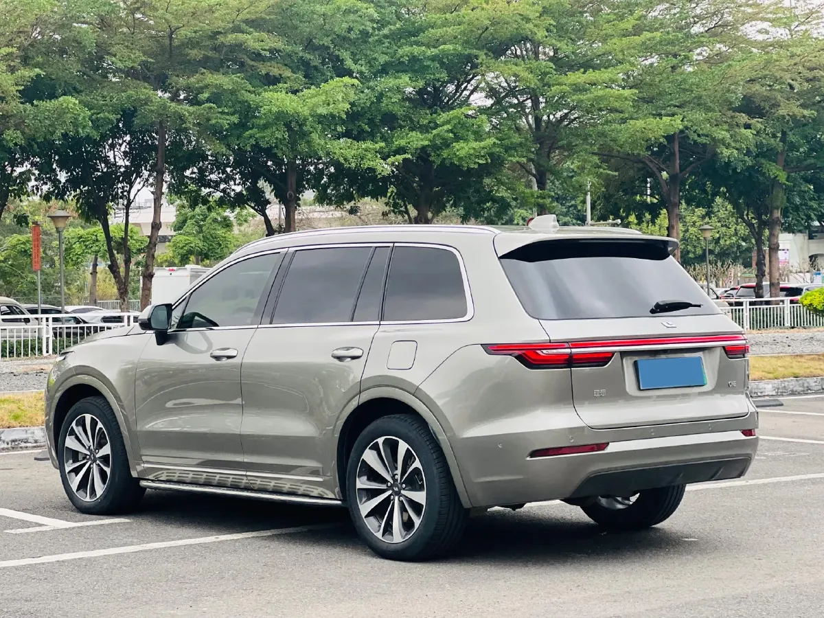 2021 Li ONE Range Extended 131HP REEV 40.5KWH,autocango,china used car exporter,china ev exporter,chinese used car exporter,chinese used ev exporter