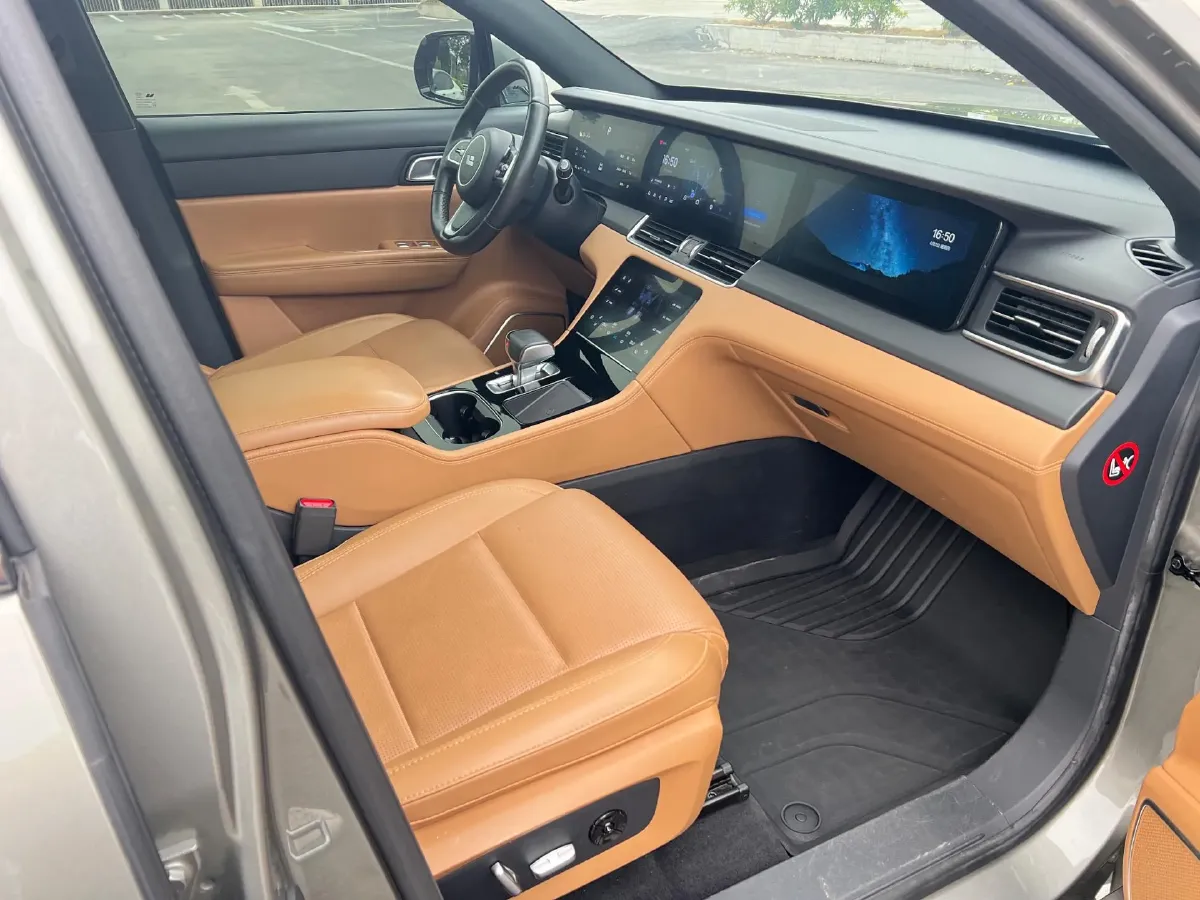 2021 Li ONE Range Extended 131HP REEV 40.5KWH,autocango,china used car exporter,china ev exporter,chinese used car exporter,chinese used ev exporter