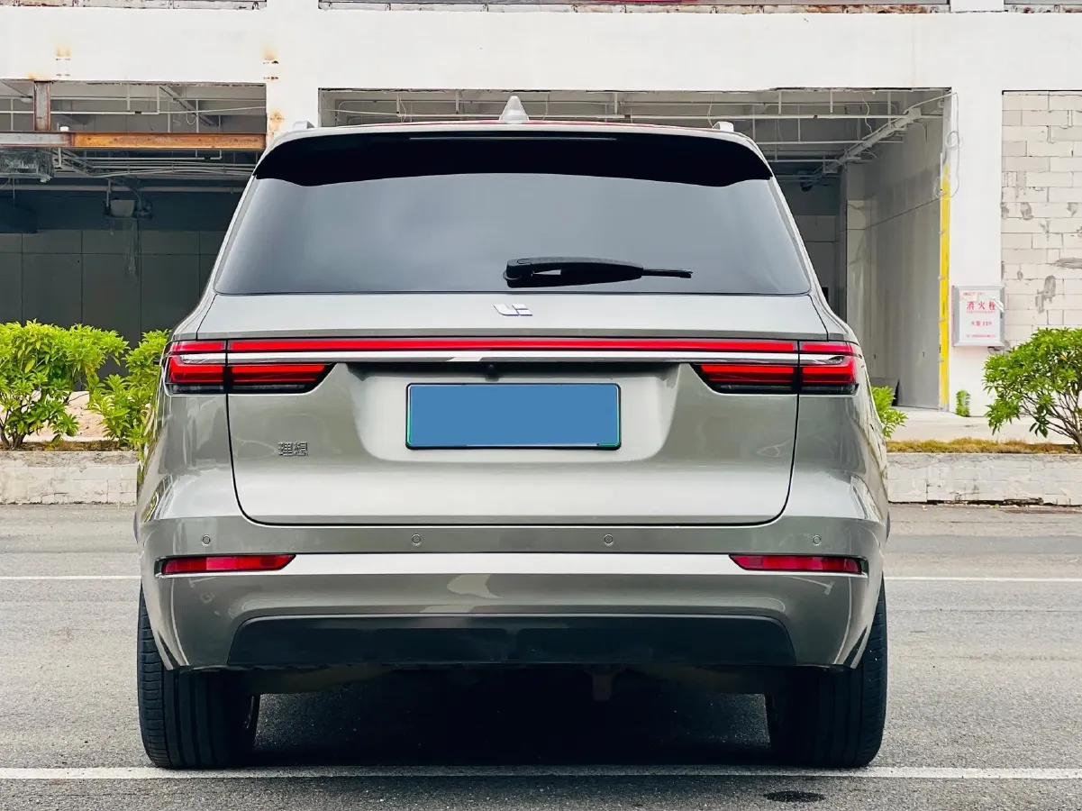 2021 Li ONE Range Extended 131HP REEV 40.5KWH,autocango,china used car exporter,china ev exporter,chinese used car exporter,chinese used ev exporter