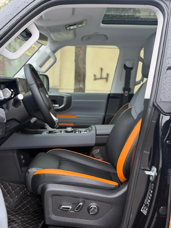 2026 Beijing BJ40 2.0T 163HP L4 8AT,autocango,china used car exporter,china ev exporter,chinese used car exporter,chinese used ev exporter