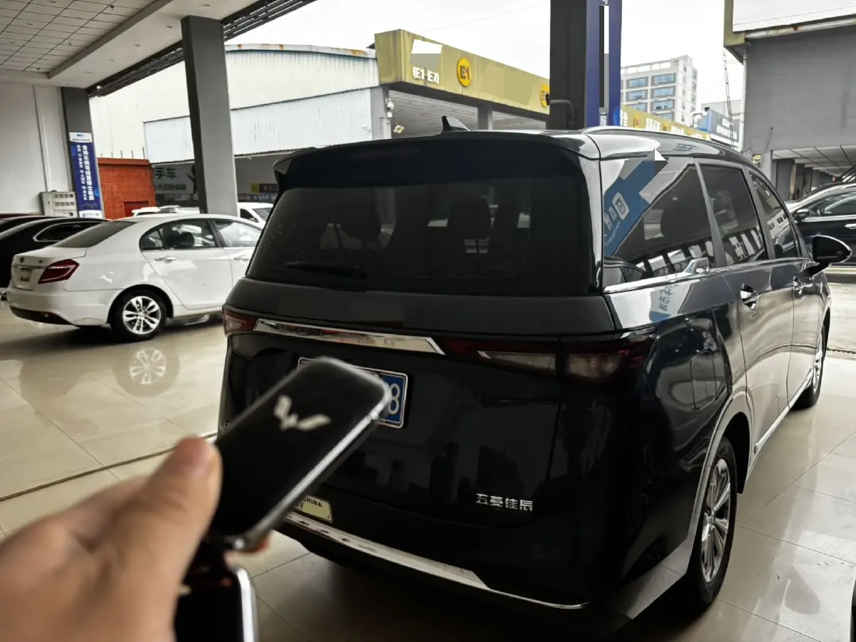 2022 WuLing KaiJie 1.5T 147HP L4 CVT,autocango,china used car exporter,china ev exporter,chinese used car exporter,chinese used ev exporter