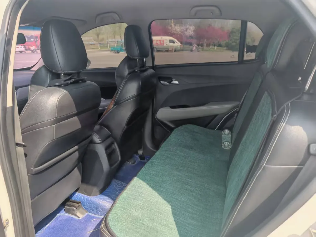 2017 BaoJun 310W 1.5L 105HP L4 6MT,autocango,china used car exporter,china ev exporter,chinese used car exporter,chinese used ev exporter