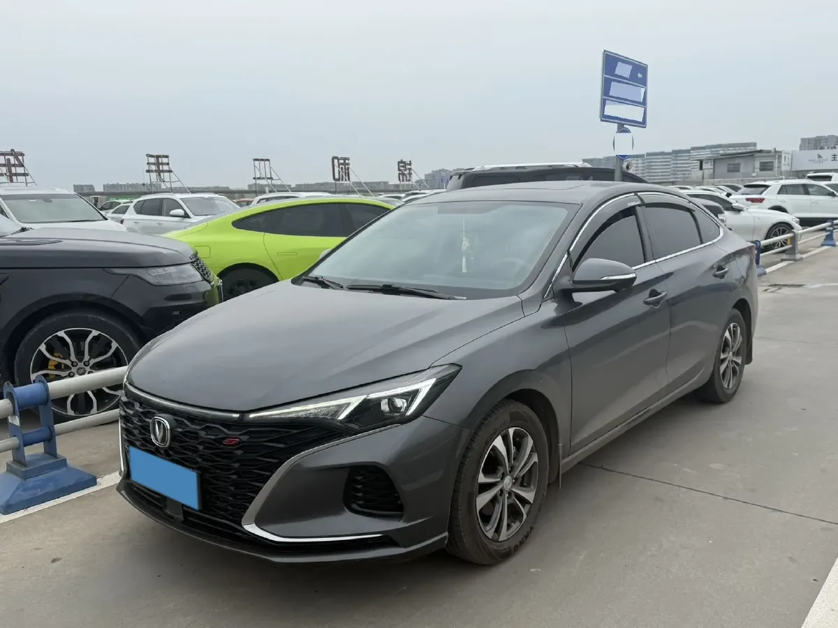 2021 ChangAn Eado 1.4T 160HP L4 7DCT,autocango,china used car exporter,china ev exporter,chinese used car exporter,chinese used ev exporter