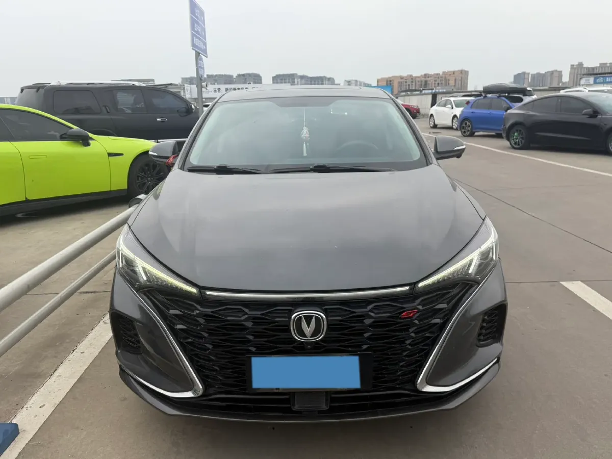 2021 ChangAn Eado 1.4T 160HP L4 7DCT,autocango,china used car exporter,china ev exporter,chinese used car exporter,chinese used ev exporter