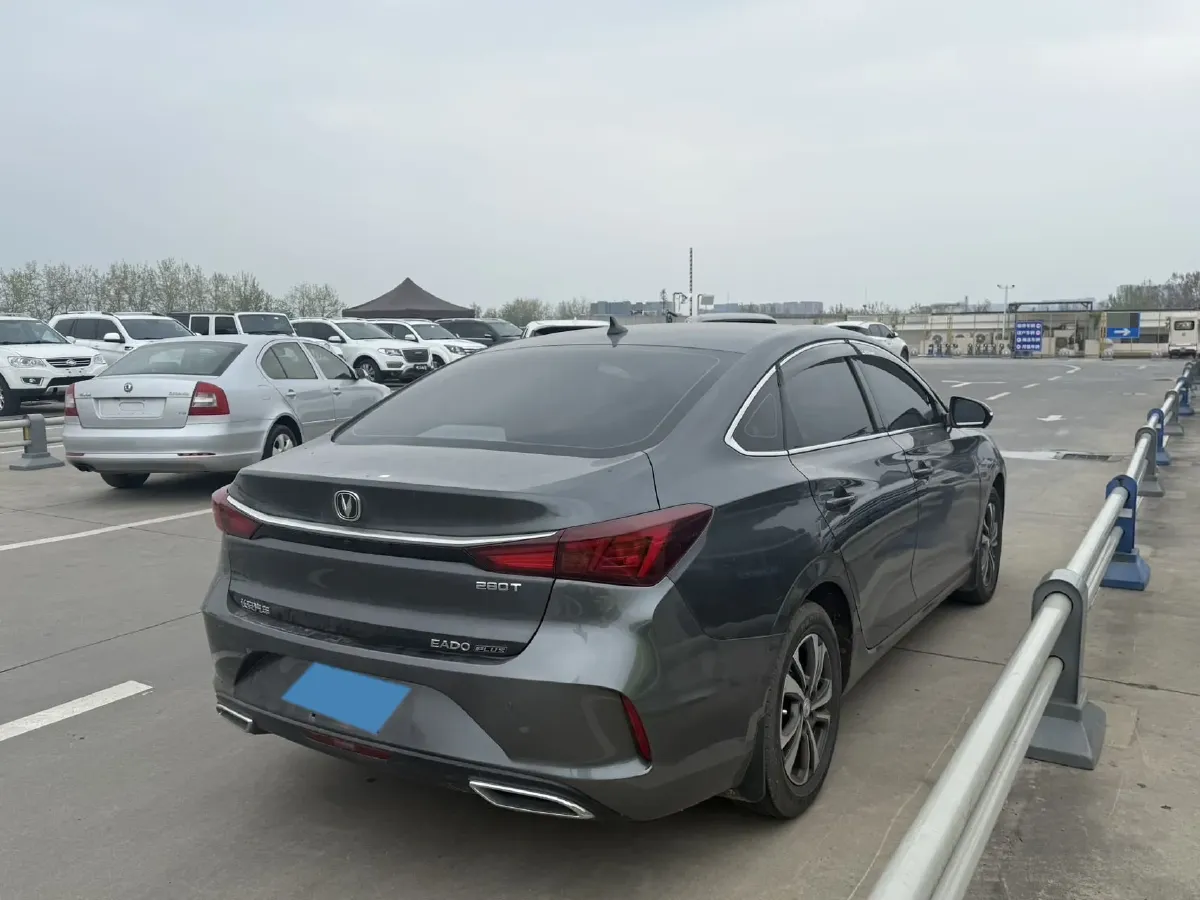2021 ChangAn Eado 1.4T 160HP L4 7DCT,autocango,china used car exporter,china ev exporter,chinese used car exporter,chinese used ev exporter