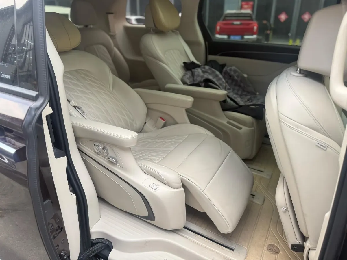 2020 Buick GL8 2.0T 237HP L4 9AT,autocango,china used car exporter,china ev exporter,chinese used car exporter,chinese used ev exporter