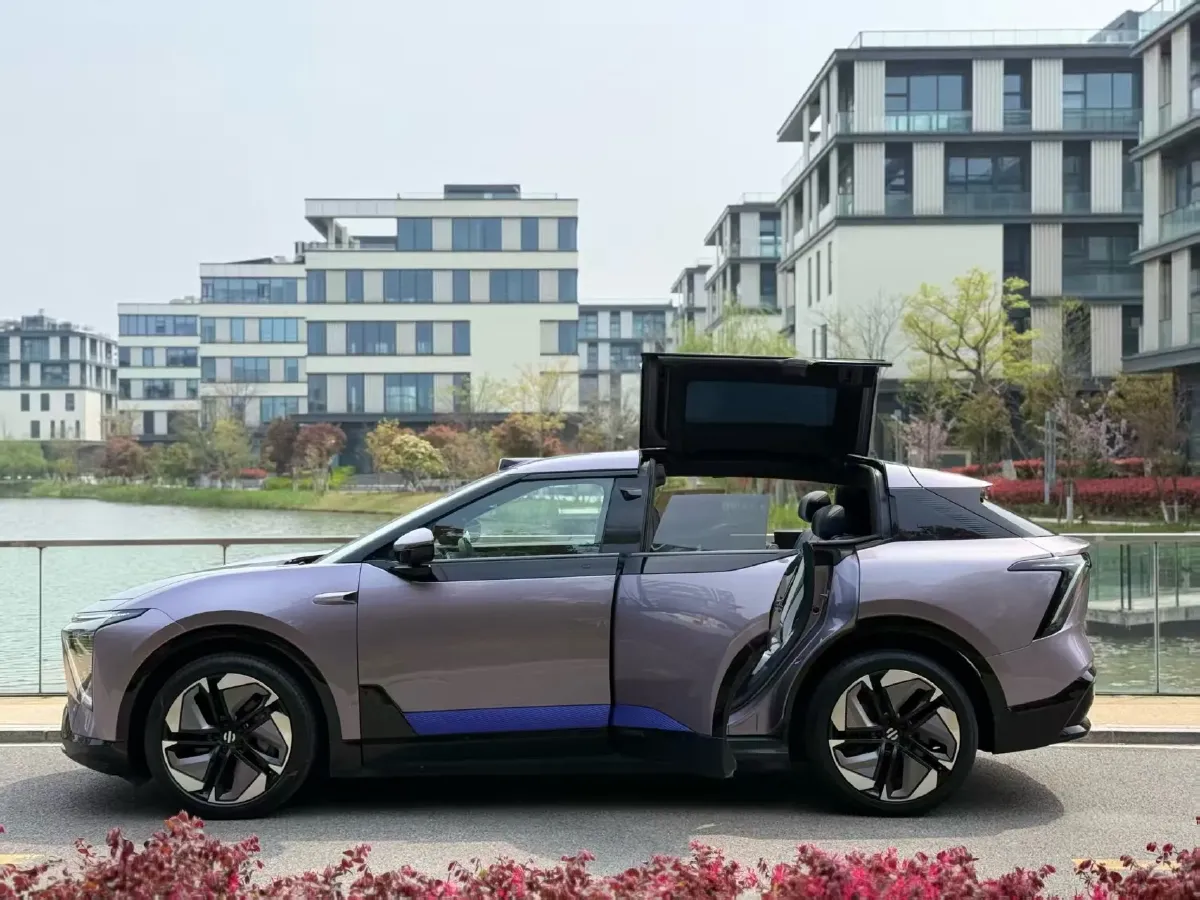 2023 HiPhi Y BEV 115KWH,autocango,china used car exporter,china ev exporter,chinese used car exporter,chinese used ev exporter