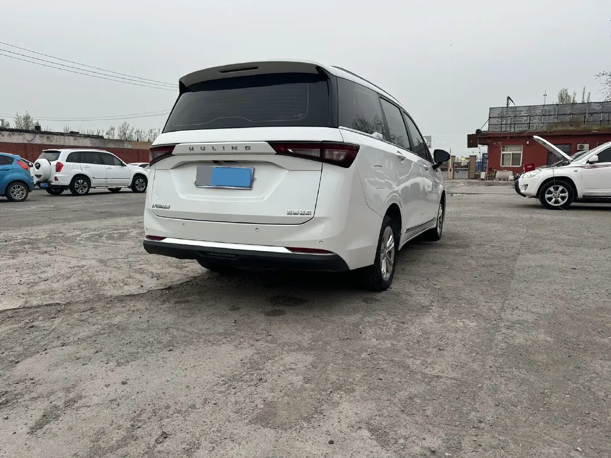 2022 WuLing ZhengChen 2.0L 136HP L4 6MT,autocango,china used car exporter,china ev exporter,chinese used car exporter,chinese used ev exporter