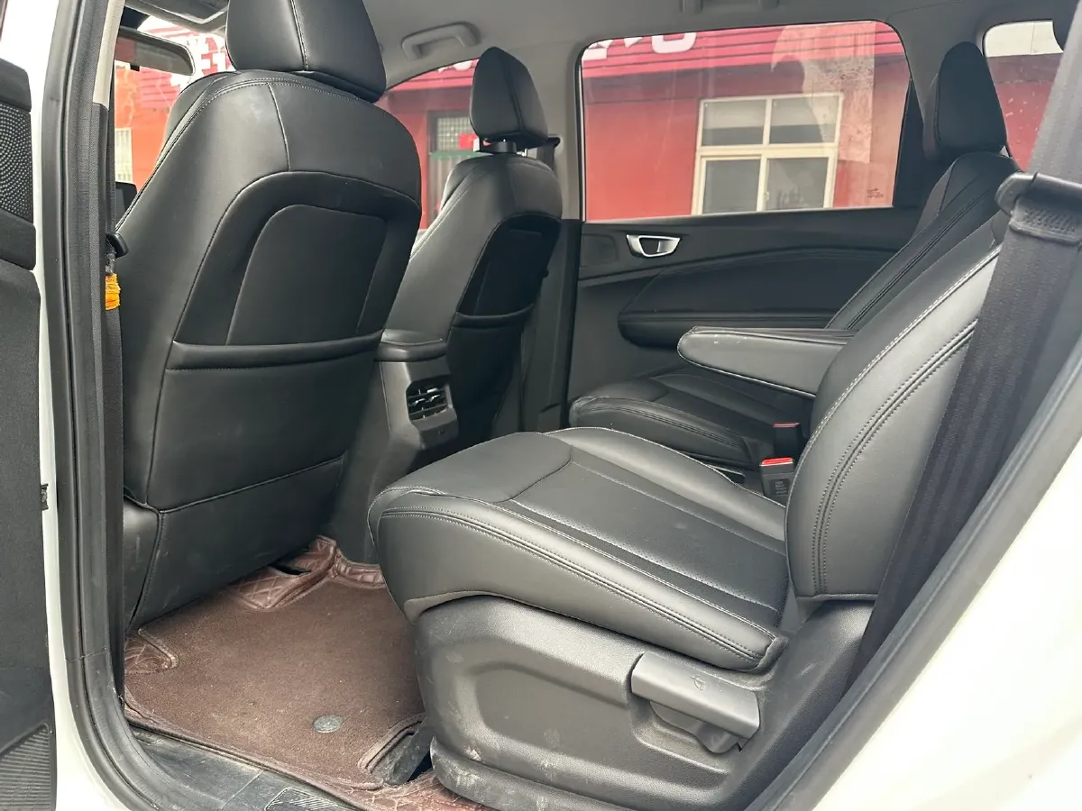 2022 WuLing ZhengChen 2.0L 136HP L4 6MT,autocango,china used car exporter,china ev exporter,chinese used car exporter,chinese used ev exporter