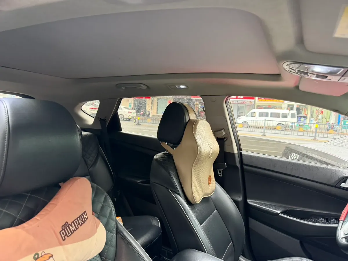 2019 Hyundai Tucson 1.6T 177HP L4 7DCT,autocango,china used car exporter,china ev exporter,chinese used car exporter,chinese used ev exporter