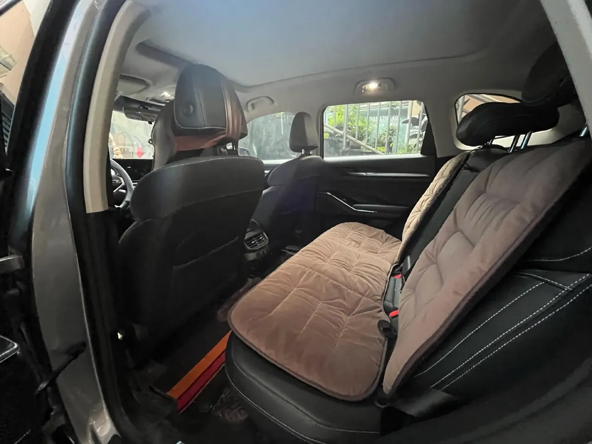 2022 Haval H6 1.5T 184HP L4 7DCT,autocango,china used car exporter,china ev exporter,chinese used car exporter,chinese used ev exporter