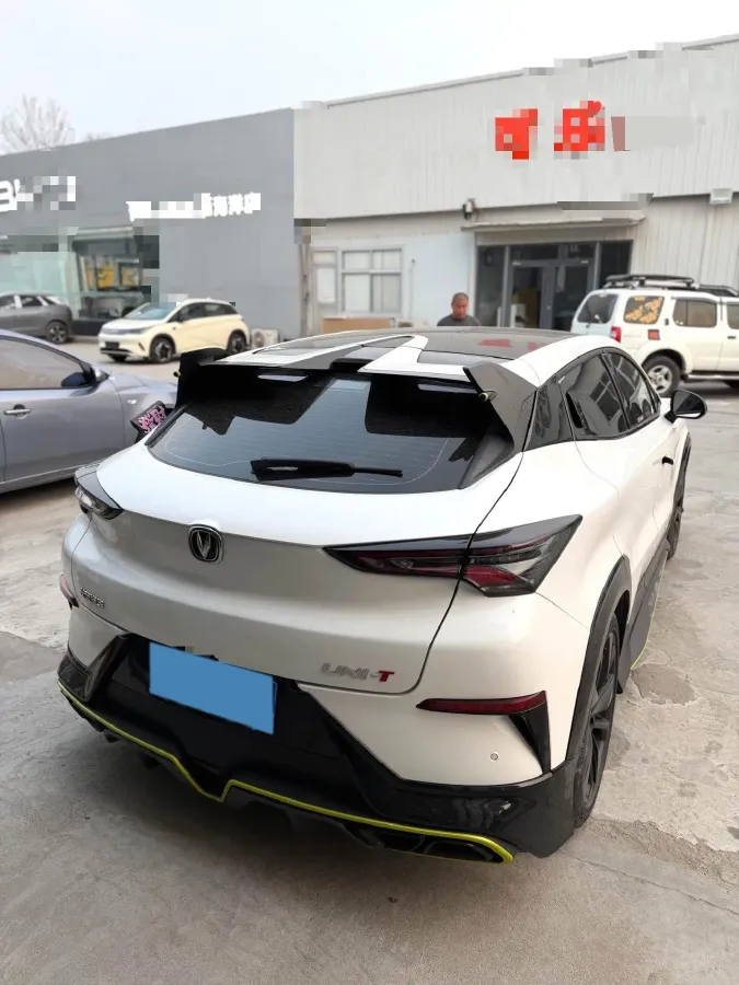 2022 ChangAn UNI-T 2.0T 233HP L4 8AT,autocango,china used car exporter,china ev exporter,chinese used car exporter,chinese used ev exporter