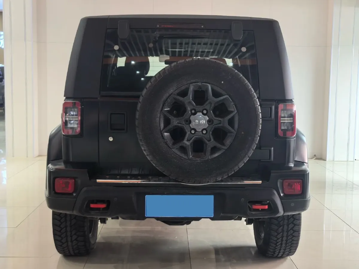 2023 Beijing BJ40 2.3T 231HP L4 6AT,autocango,china used car exporter,china ev exporter,chinese used car exporter,chinese used ev exporter