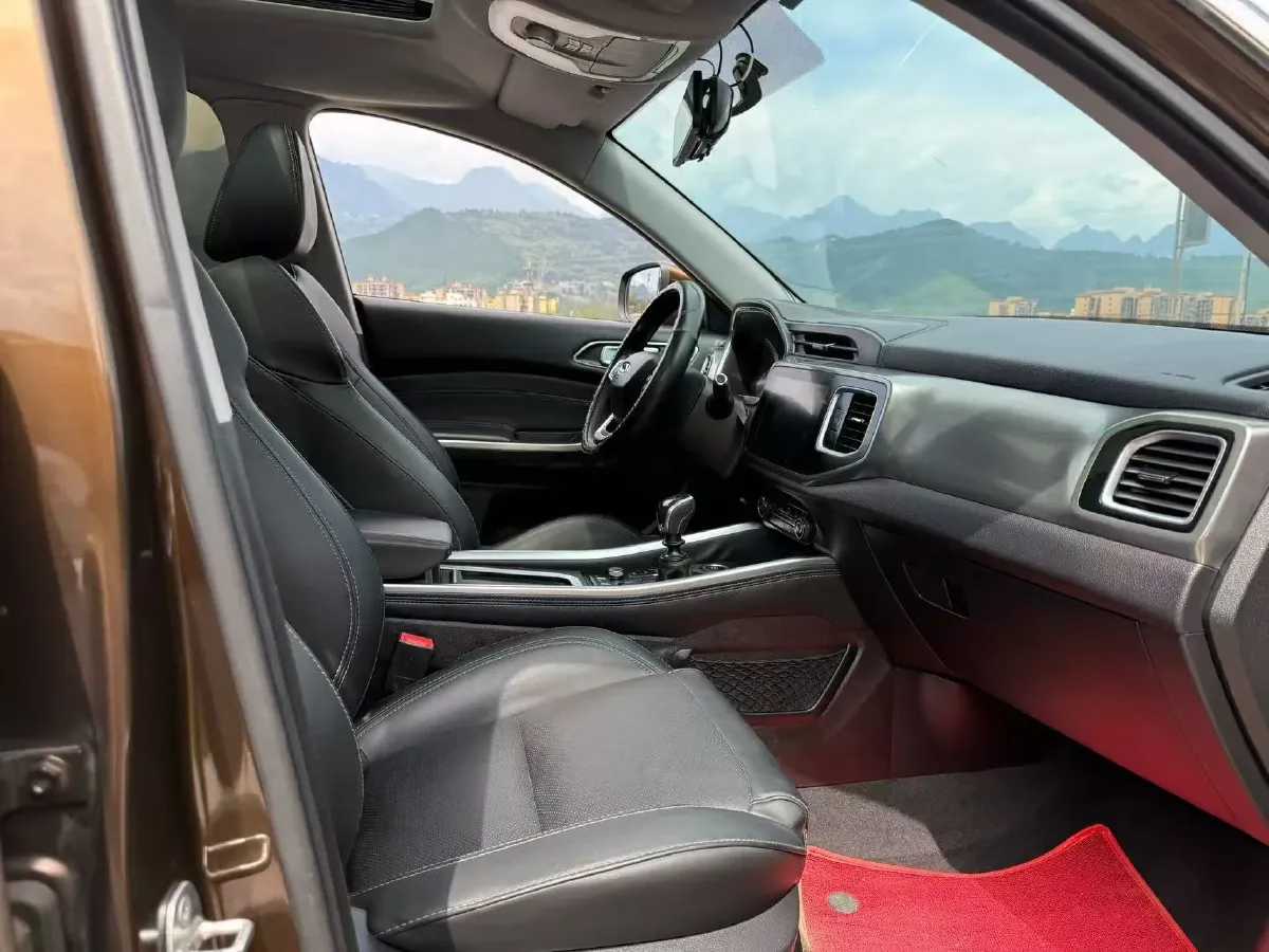 2018 Chery Tiggo 8 1.5T 147HP L4 6MT,autocango,china used car exporter,china ev exporter,chinese used car exporter,chinese used ev exporter