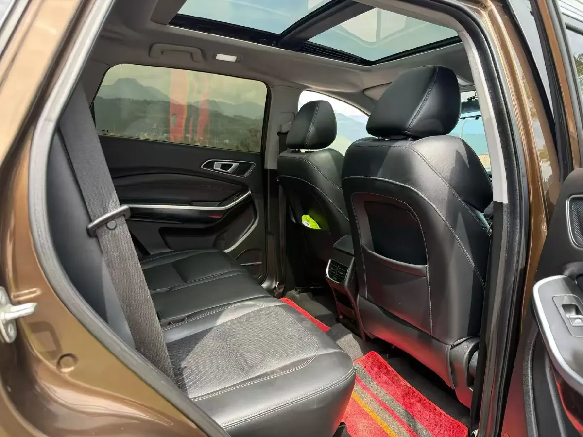 2018 Chery Tiggo 8 1.5T 147HP L4 6MT,autocango,china used car exporter,china ev exporter,chinese used car exporter,chinese used ev exporter