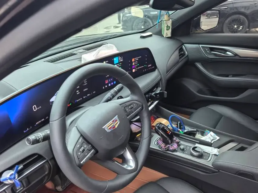 2024 Cadillac CT5 2.0T 237HP L4 10AT,autocango,china used car exporter,china ev exporter,chinese used car exporter,chinese used ev exporter