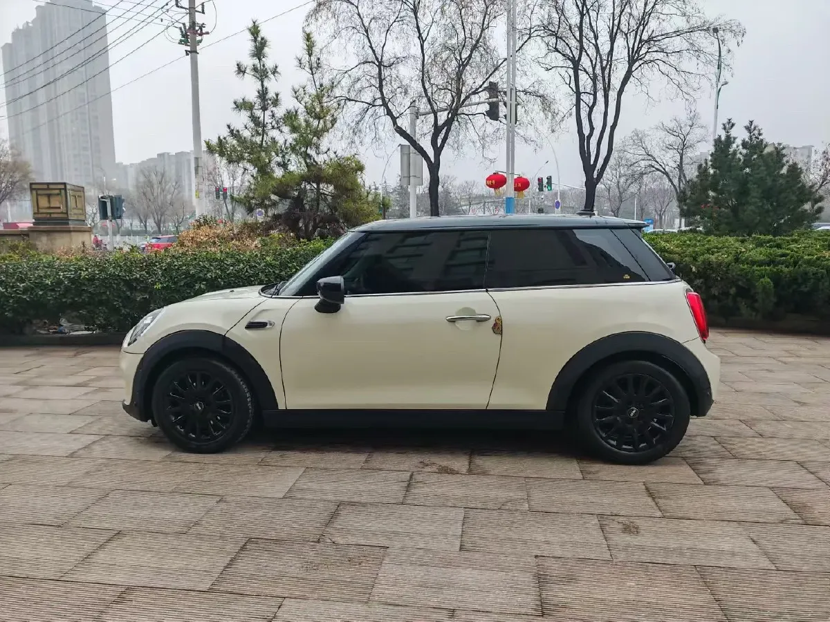 2021 MINI MINI 1.5T 136HP L3 7DCT,autocango,china used car exporter,china ev exporter,chinese used car exporter,chinese used ev exporter