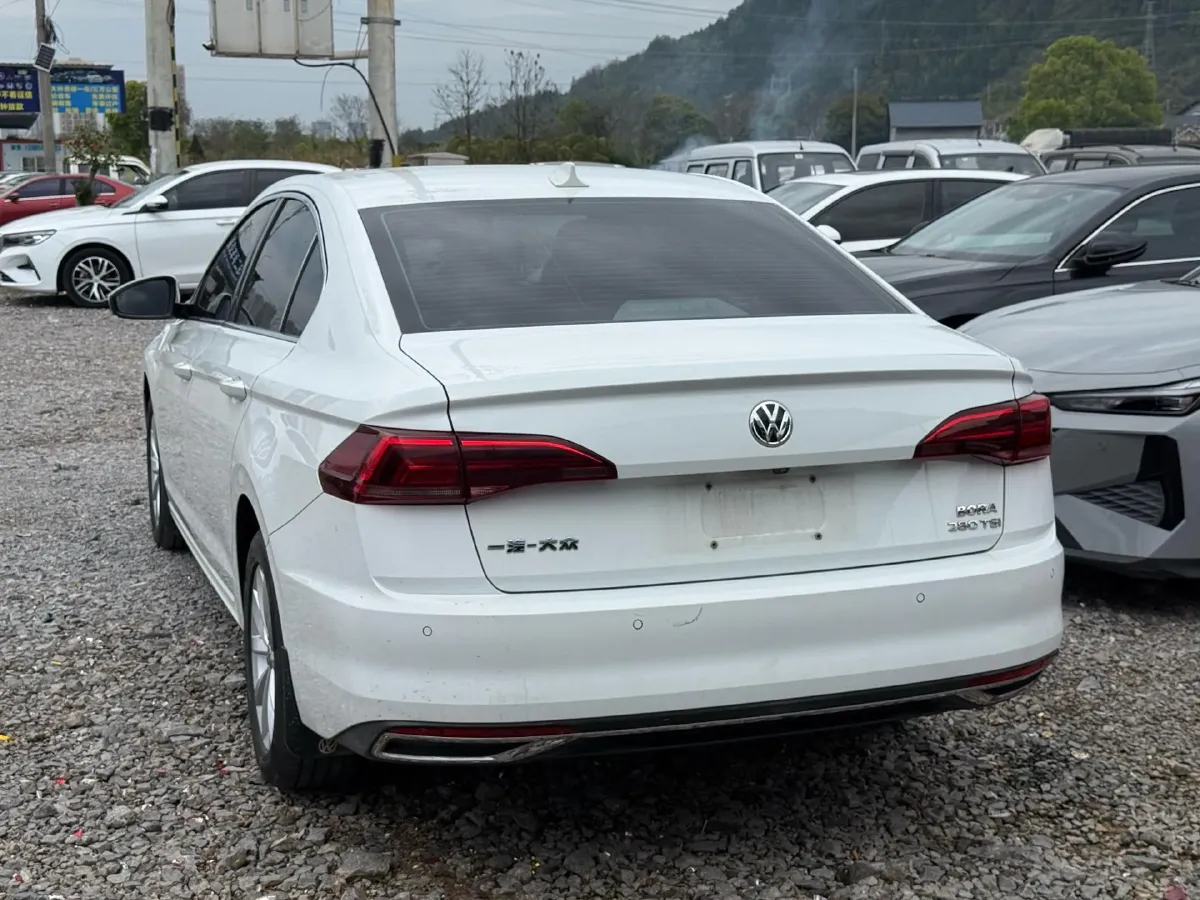 2019 Bestune T77 1.2T 143HP L4 7DCT,autocango,china used car exporter,china ev exporter,chinese used car exporter,chinese used ev exporter
