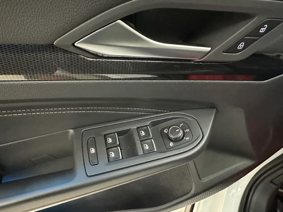 2021 Volkswagen Golf 1.4T 150HP L4 7DCT,autocango,china used car exporter,china ev exporter,chinese used car exporter,chinese used ev exporter