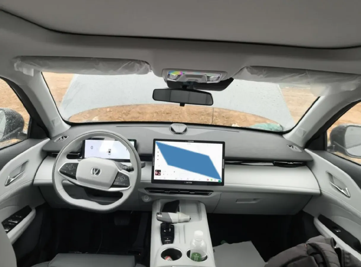 2024 ChangAn UNI-Z 1.5L 98HP L4 E-CVT PHEV 18.4KWH,autocango,china used car exporter,china ev exporter,chinese used car exporter,chinese used ev exporter