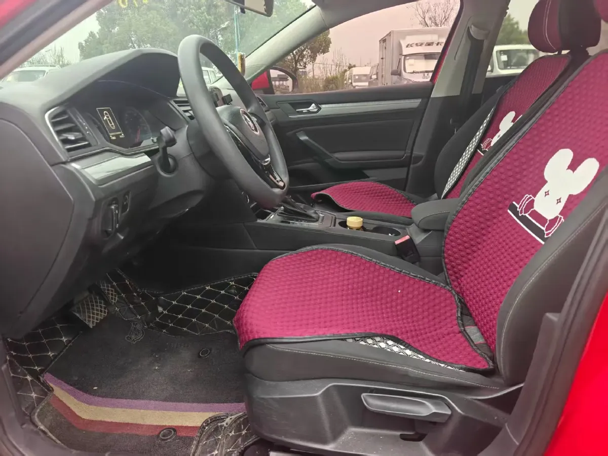 2019 Volkswagen T-Cross 1.4T 150HP L4 7DCT,autocango,china used car exporter,china ev exporter,chinese used car exporter,chinese used ev exporter