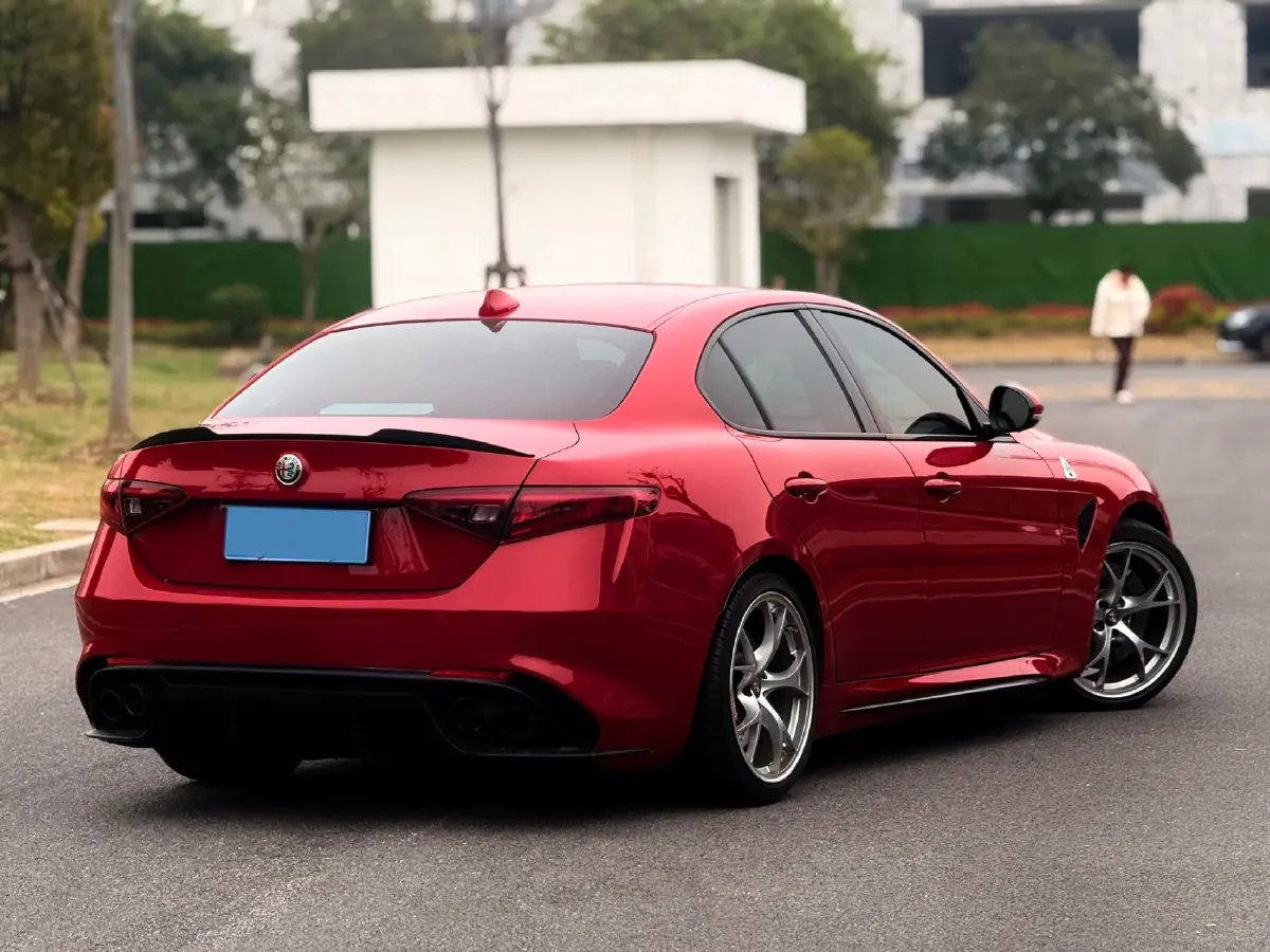 2017 Porsche Macan 3.6T 441HP V6 7DCT,autocango,china used car exporter,china ev exporter,chinese used car exporter,chinese used ev exporter