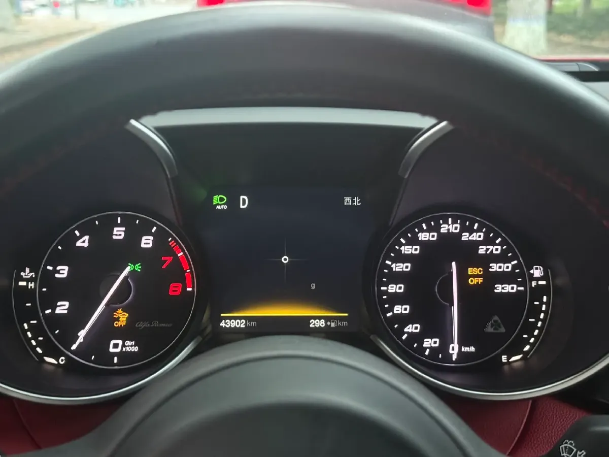 2017 Porsche Macan 3.6T 441HP V6 7DCT,autocango,china used car exporter,china ev exporter,chinese used car exporter,chinese used ev exporter