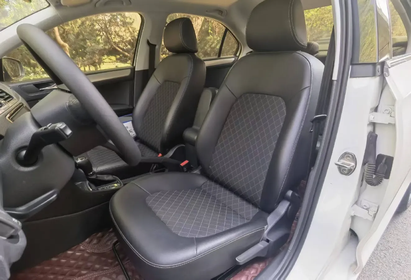 2019 SWM G01 1.5T 156HP L4 6AT,autocango,china used car exporter,china ev exporter,chinese used car exporter,chinese used ev exporter