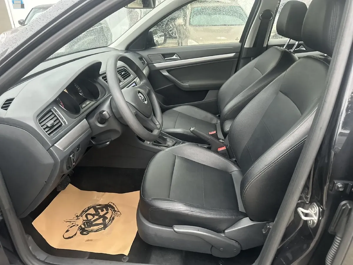 2017 Volkswagen Lavida 1.6L 110HP L4 6AT,autocango,china used car exporter,china ev exporter,chinese used car exporter,chinese used ev exporter