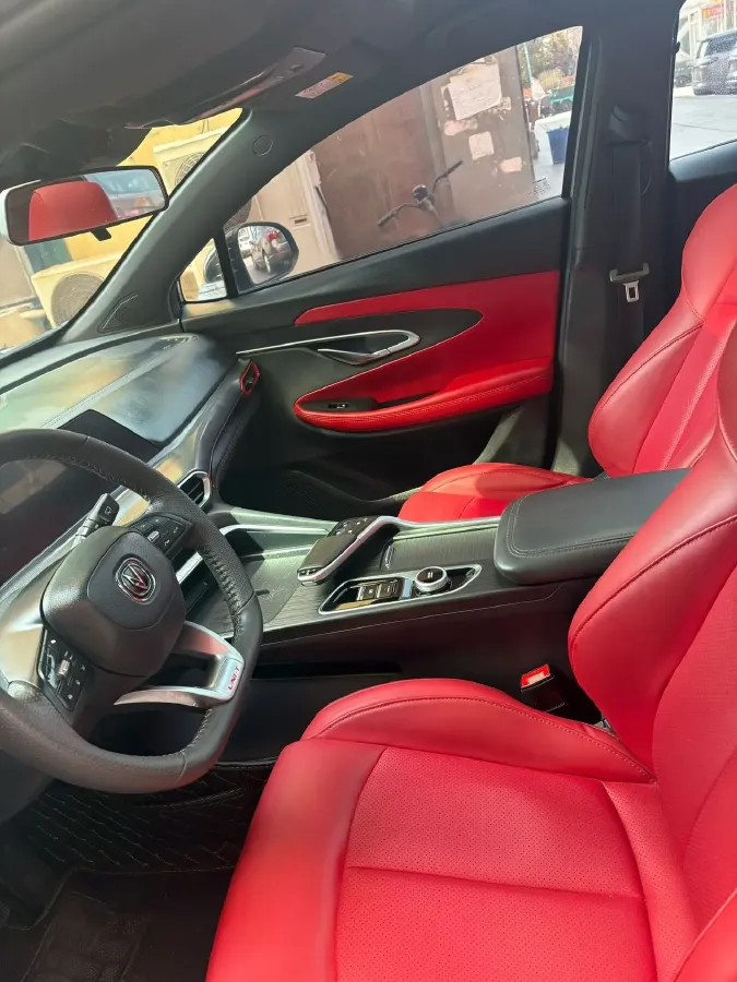 2021 ChangAn UNI-T 1.5T 180HP L4 7DCT,autocango,china used car exporter,china ev exporter,chinese used car exporter,chinese used ev exporter